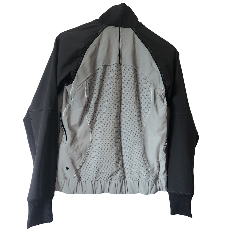 Lululemon Bright Reflective Silver Black Bomber Jacket Zip Size 6 EUC - Picture 7 of 10
